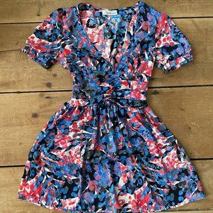 cute floral dress!